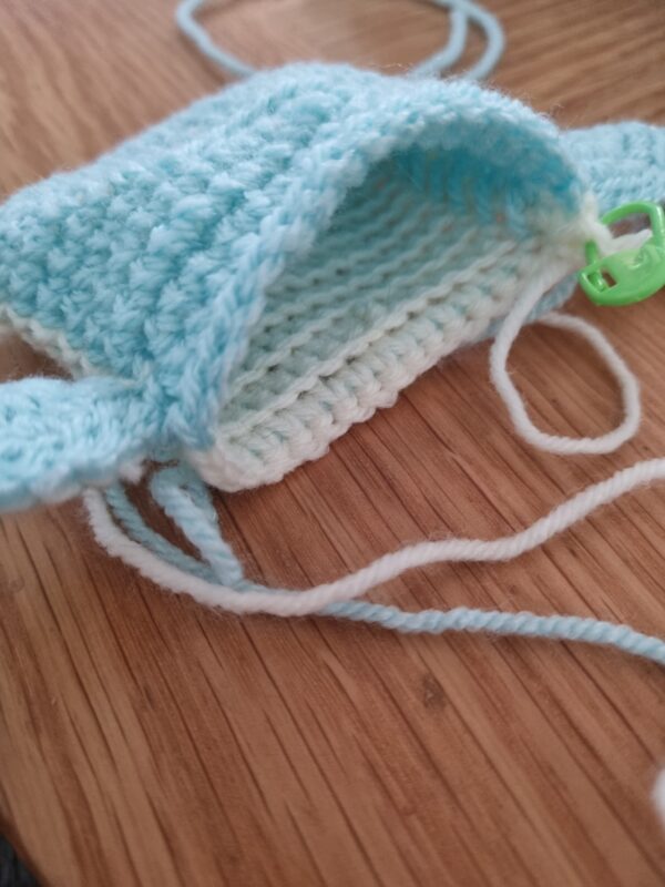 Whale Crochet Tissue Holder Pattern - Image 2