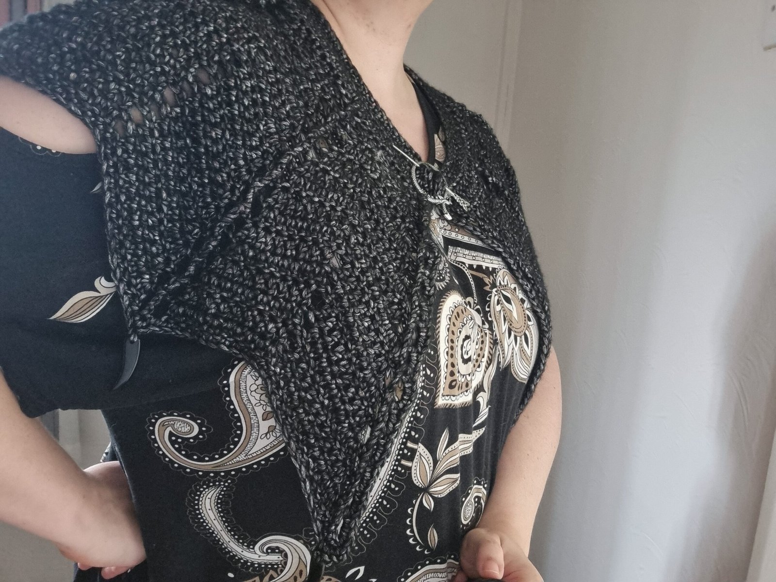 New Crochet Patterns & Dragon Wing Capelet Launch | Liziloulovecraft!